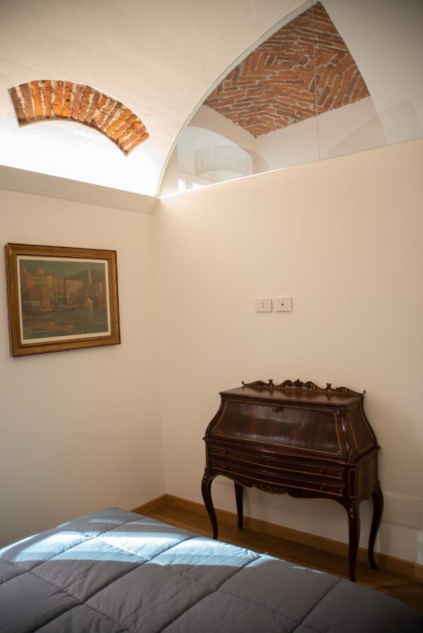 쿠네오 Casa Del Conte Massimiliano Roero 아파트 외부 사진